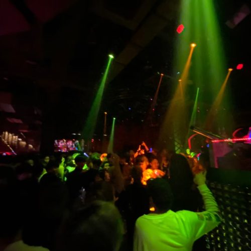 【大阪クラブ】バンビ大阪は大阪人気のクラブです。大阪 バンビの持ち帰りのメニューとは
